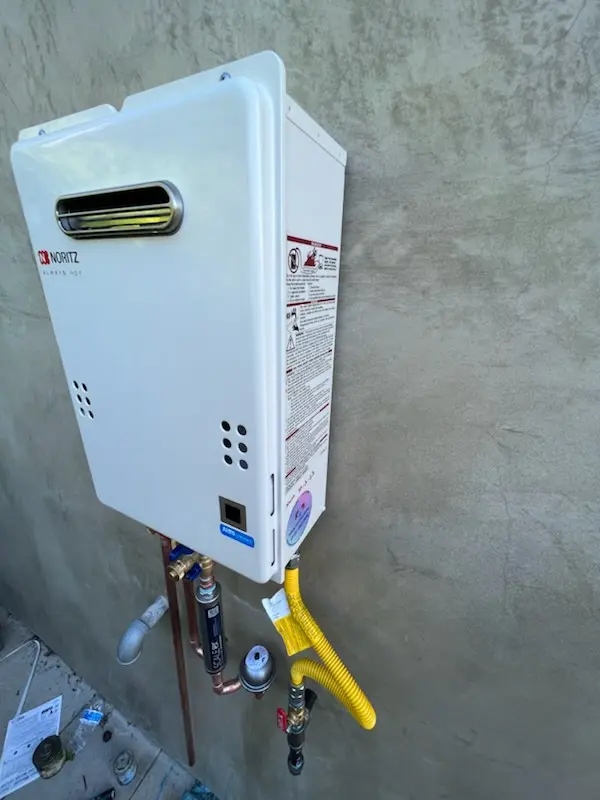 Tankless water heater installation for Heather Knoll homes